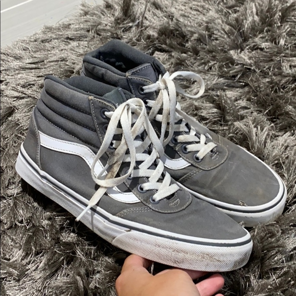 Women’s gray vans